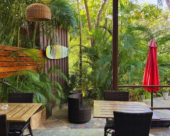 Green Sanctuary Hotel - Nosara - Binnenhof