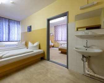 Pension Schwalbenweg - Schönefeld - Bedroom