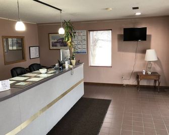 Denison Inn & Suites - Denison - Receptie