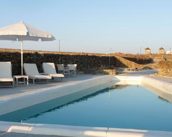 Lithia - Villa Myrtia & Pool - Folegandros - Pool