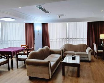 Liuzhou Gantai Hotel (Liuzhou No.8 Middle School) - Liuzhou - Ložnice