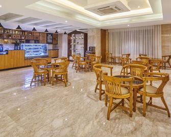 Lp Vilas - Dehradun - Restaurant