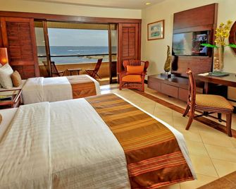 فندق كوستابيلا تروبيكال بيتش - لابو-لابو ستي - غرفة نوم