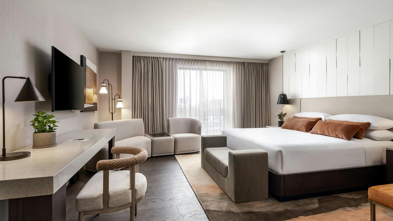 Sheraton Toronto Airport Hotel & Conference Centre