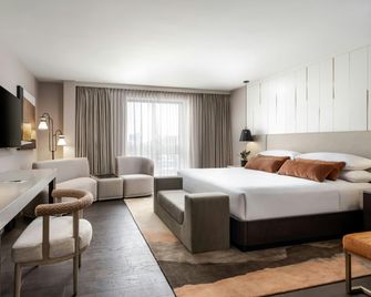 Sheraton Toronto Airport Hotel & Conference Centre - Toronto - Bedroom