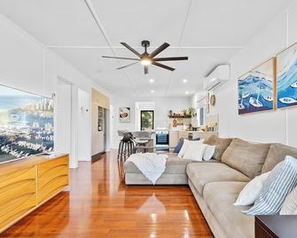 Cooee Bay Beach House - Yeppoon