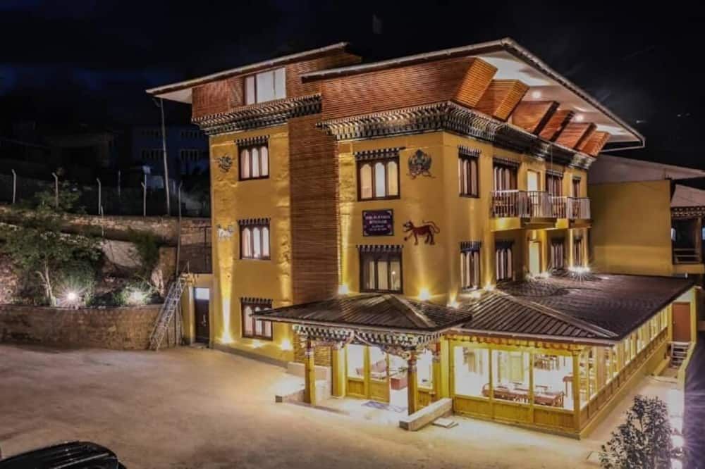 Paro Heritage Hotel thumbnail 3