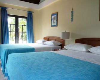 Mahogany Villa - Luxury Villa Situated In Beautiful Tropical Gardens - Black Rock - Bedroom