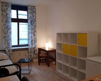 Apartment im Luisenviertel - Grün - Wuppertal - Living room