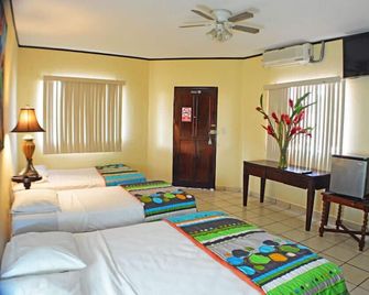 Hotel Los Balcones de Chinandega - Chinandega