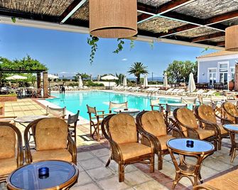 Panselinos Hotel - Míthymna