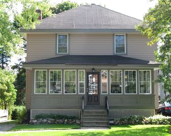 Heritage Home in the Heart of Sault Ste Marie - Sault Ste Marie - Building