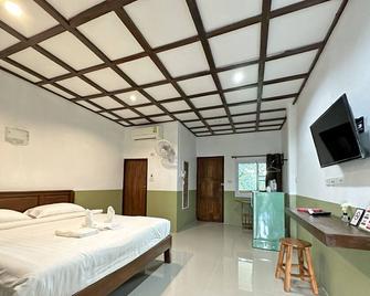 Baan Khue Wieng Resort - Mae Sariang - Bedroom