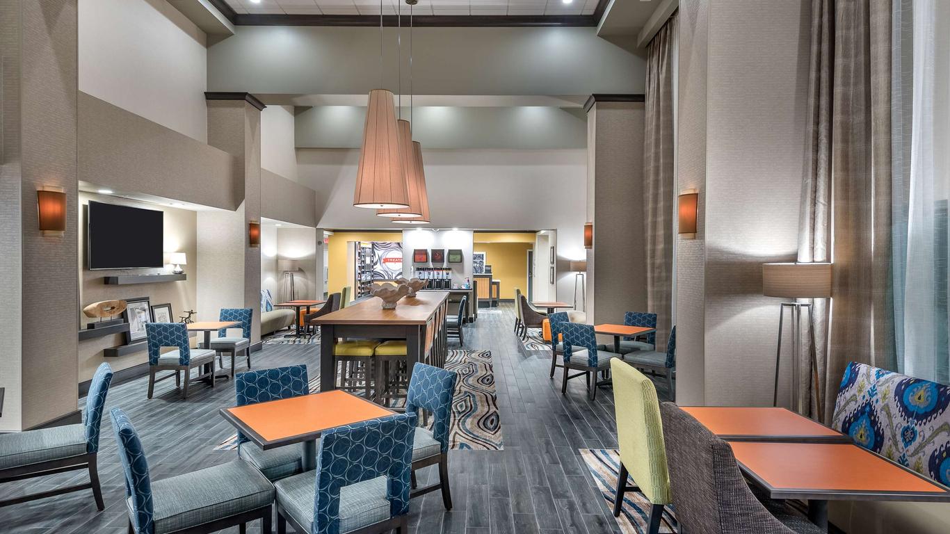 هامبتون إن آند سويتس ويست ميلبورن بالم باي روود