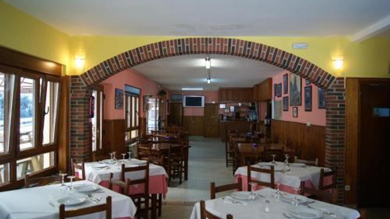 Hotel Garganta Del Cares