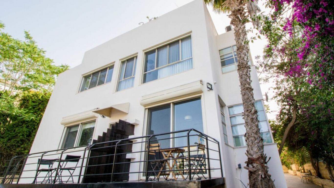 Villa Carmel Boutique Hotel