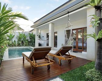 Belle Astina - Denpasar - Building