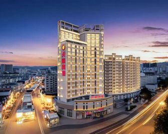 Tianlong Hotel - Zibo - Gebäude