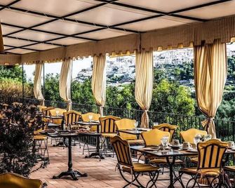 Masseria La Chiusa Delle More - פצ'יסי - מסעדה