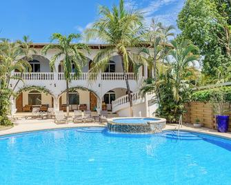 Hotel Mar Rey - Tamarindo - Piscina