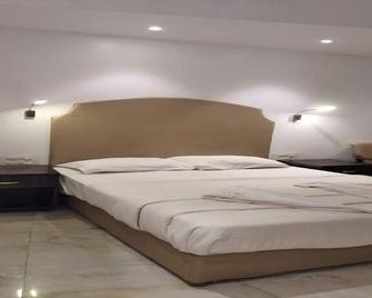 Fantasea Beach Resort - Malvan - Habitación