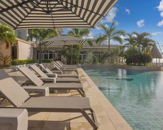 Playa Caracol Residences Vacation Rental - Chame - Piscina