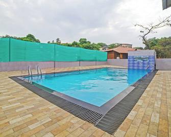 Treebo Balaji Excellency & Spa - Mahabaleshwar - Pool