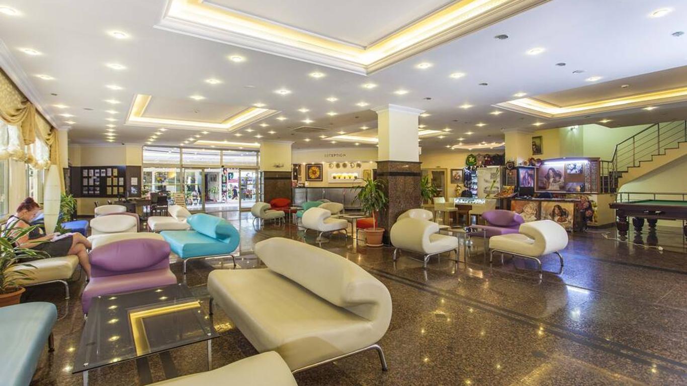 Kleopatra Royal Palm Hotel