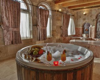 Sah Saray Cave Suites Halal Hotel - Göreme