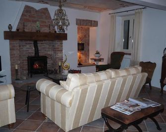 Casa del Roseto - Belveglio - Soggiorno