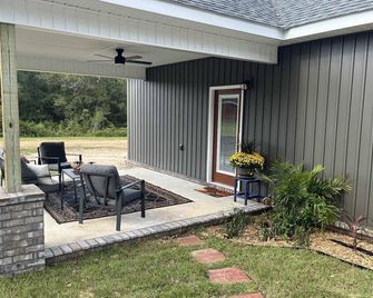 The Magnolia - Luxury home - Brewton - Patio