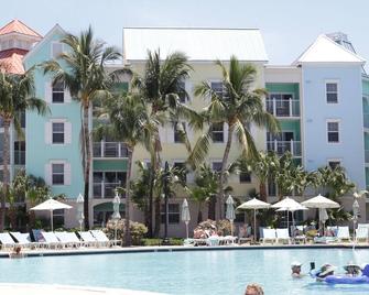 Full access to Atlantis water park - Nassau