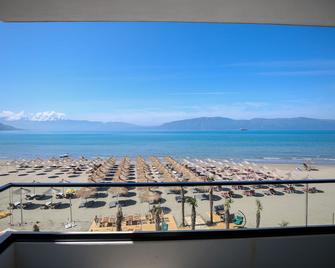 Sea & Sand Hotel - Vlorë - Balcony