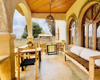 Starehe Villa - Arusha - Patio