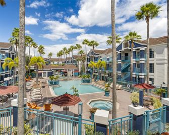 سونيستا إي إس سويتس أورلاندو - ليك بوينا فيستا - أورلاندو - حوض السباحة