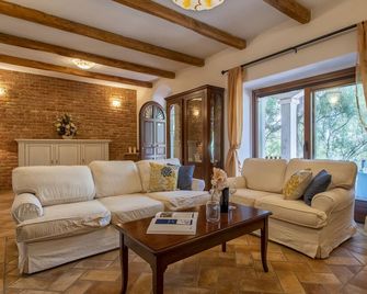 Holiday Home Marie by Interhome - Badesi - Soggiorno