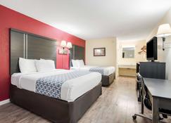 Econo Lodge - Waynesville - Slaapkamer