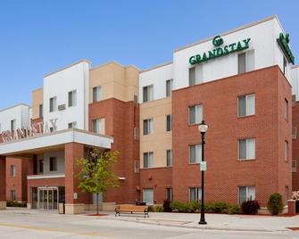 GrandStay Residential Suites Hotel – Sheboygan - Sheboygan - Κτίριο