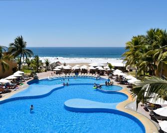 Tesoro Ixtapa Beach Resort - Ixtapa - Svømmebasseng