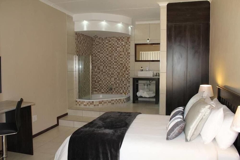 Just B Guesthouse - Upington - Slaapkamer