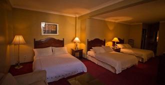 El Rey Palace Hotel - לה פאז - חדר שינה