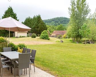 Holiday home at Lacapelle Marival - Lacapelle-Marival - Patio