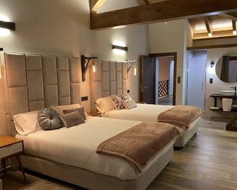 Hotel Rural Cantexos - Luarca - Schlafzimmer