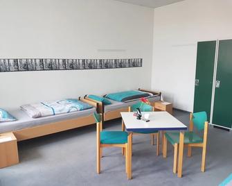 Hostel jo-si - Kamenz - Slaapkamer