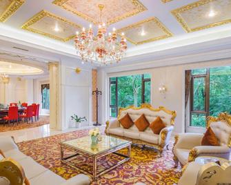 Country Garden Phoenix Hotel Zhaoqing - Zhaoqing - Living room