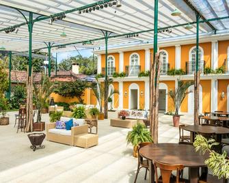 Locanda Della Mimosa - פטרופוליס - פטיו