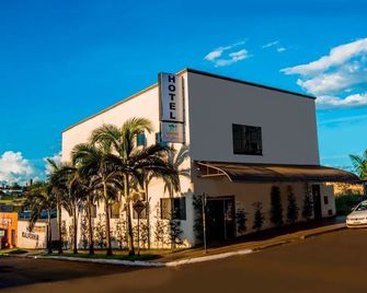 Hotel California - Jataí - Building