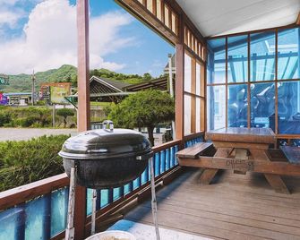 Gapyeong Etoile Pension - Gapyeong - Balcony
