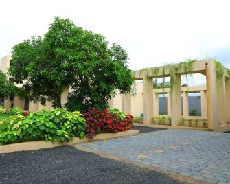Iravati Resort - Sasan Gir - Outdoors view