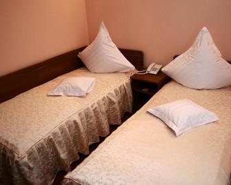 Hotel Casa de Piatra - Scheia - Camera da letto